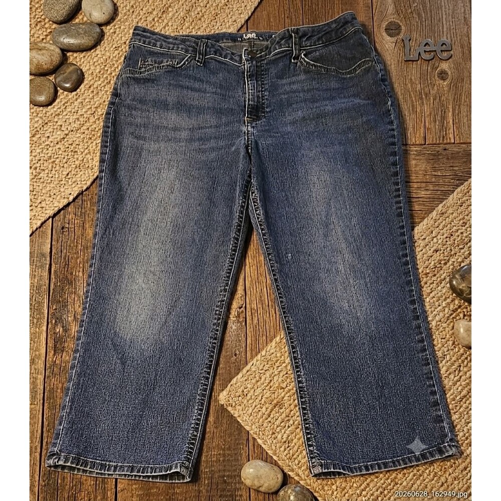 Lee Riders Women’s 14 Midrise Capri Jeans Dark Wash Stretch Denim Cropped Pants